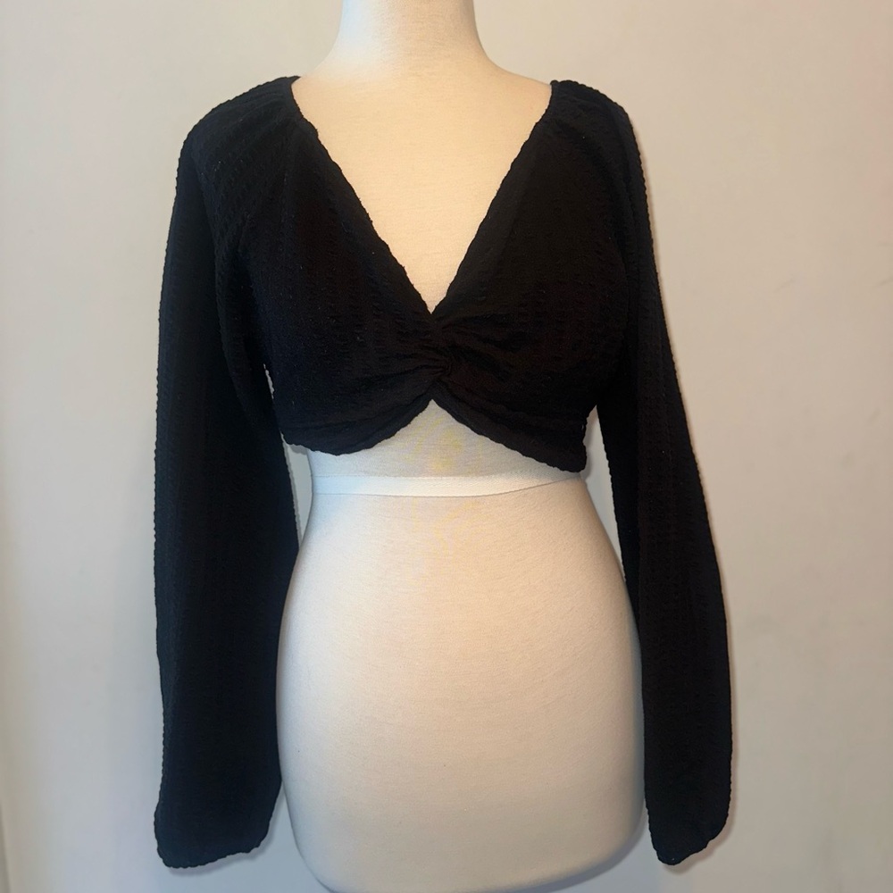 Amante Crop with Knotted Front